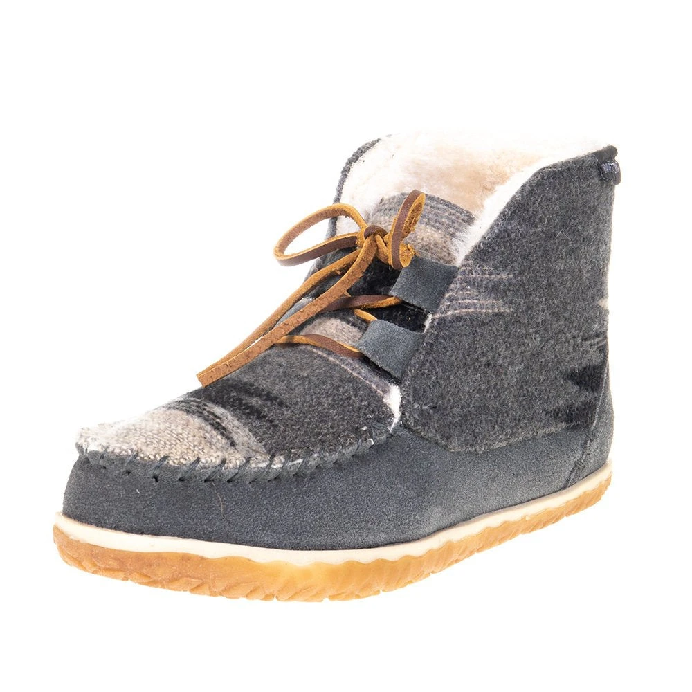 Women's Minnetonka Torrey Grey Casual 1 Women's Minnetonka Torrey Grey Casual