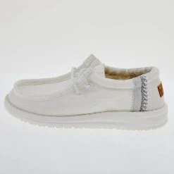 HeydudeHey Dude Youth Wally Natural White 7 HeydudeHey Dude Youth Wally Natural White -Ariat Sales Store 130130160 03