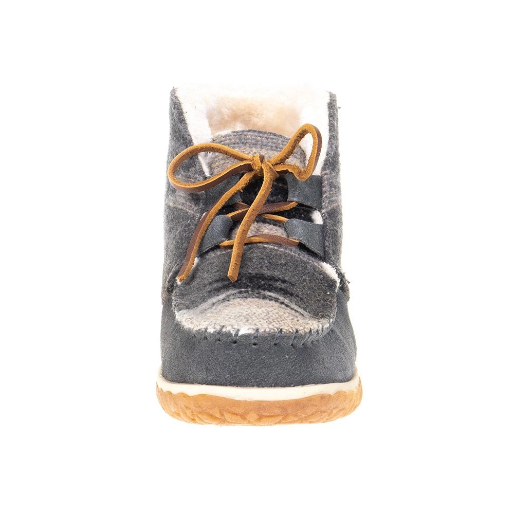 Women's Minnetonka Torrey Grey Casual 2 Women's Minnetonka Torrey Grey Casual - Image 2