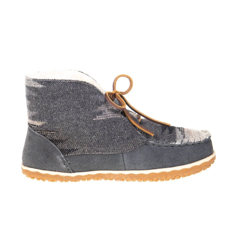 Women's Minnetonka Torrey Grey Casual 5 Women's Minnetonka Torrey Grey Casual - Image 5